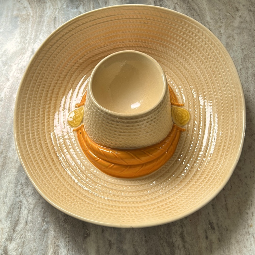 Vintage Metlox Chip and Dip Tray.  Sombrero.